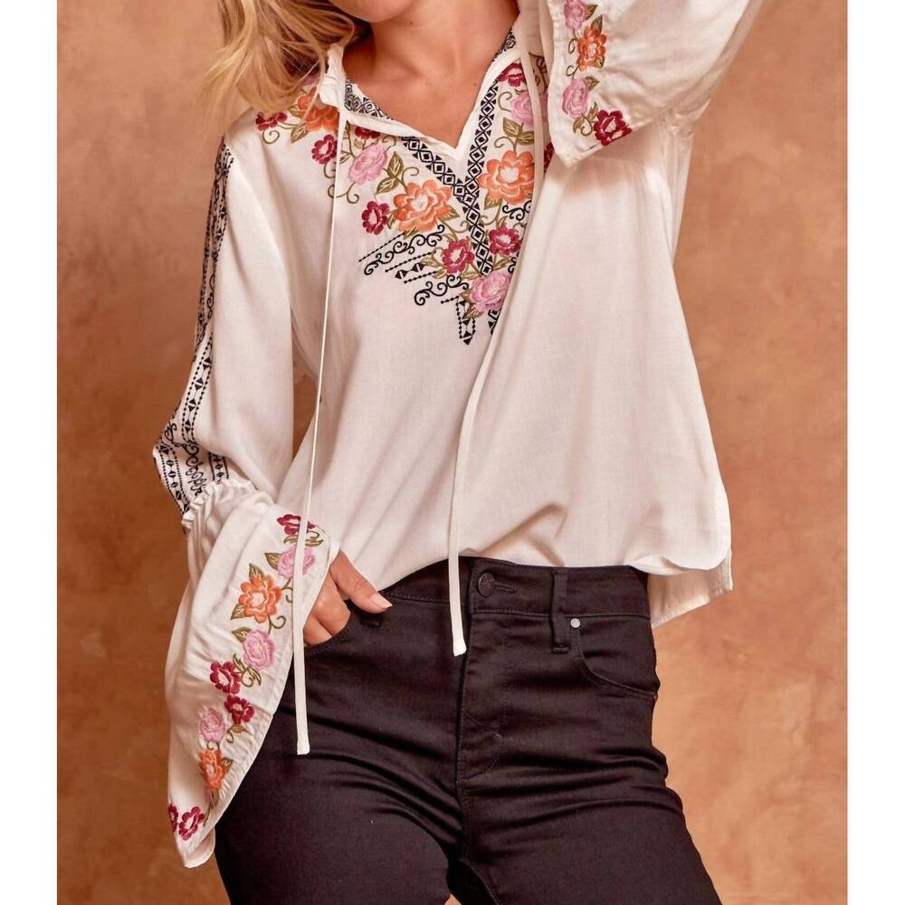 NEW ANDREE BY UNIT floral embroidered blouse in ivory - Picture 10 of 10